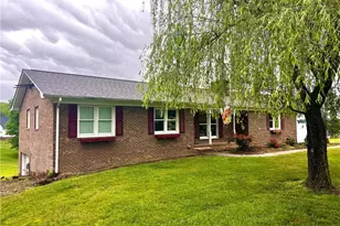 417 Fulton Ave, Mount Airy, NC 27030 - Photo 4