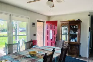 417 Fulton Ave, Mount Airy, NC 27030 - Photo 4