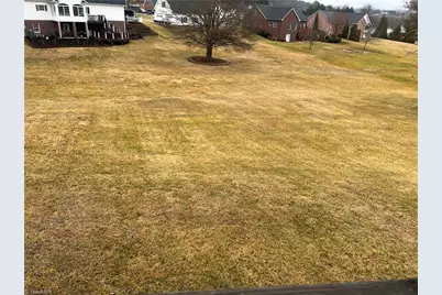 417 Fulton Avenue, Mount Airy, NC 27030 - Photo 2