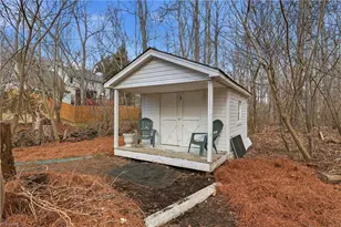 1000 New Hampshire Dr, Jamestown, NC 27282 - Photo 36