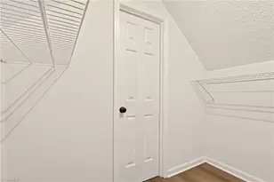 1000 New Hampshire Dr, Jamestown, NC 27282 - Photo 22