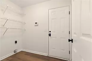 1000 New Hampshire Dr, Jamestown, NC 27282 - Photo 16