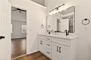 1000 New Hampshire Dr, Jamestown, NC 27282 - Photo 24