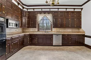 3316 Rockingham Rd, Greensboro, NC 27407 - Photo 12