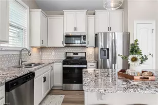 1072 Lobdale Ct, Burlington, NC 27215 - Photo 12