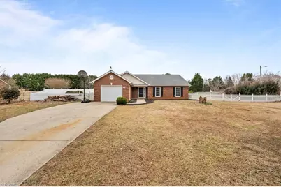 5190 Robin Lane, Randleman, NC 27317 - Photo 2