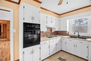 2533 Reedy Creek Rd, Lexington, NC 27295 - Photo 12