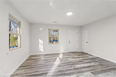 680 NE Amanda Place, Winston-Salem, NC 27101 - Photo 10