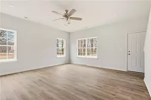 1707 Brockett Ave, High Point, NC 27260 - Photo 6