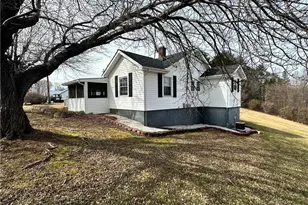 842 Red Brush Rd, Mount Airy, NC 27030 - Photo 2