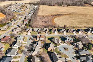 108 Breckenridge Dr, Thomasville, NC 27360 - Photo 44