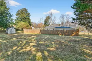 3562 Cherry Ln, Greensboro, NC 27405 - Photo 8