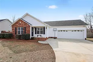 323 Jarrett Rd, Thomasville, NC 27360 - Photo 2