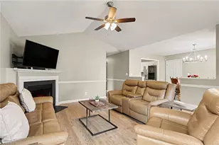 323 Jarrett Rd, Thomasville, NC 27360 - Photo 4