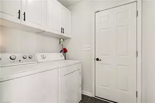 323 Jarrett Rd, Thomasville, NC 27360 - Photo 12