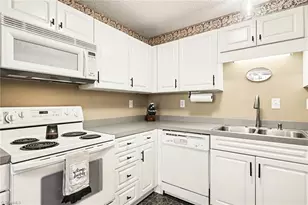 323 Jarrett Rd, Thomasville, NC 27360 - Photo 10