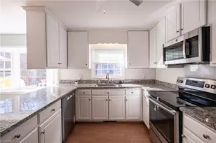 3903 Cascade Dr, Greensboro, NC 27410 - Photo 12