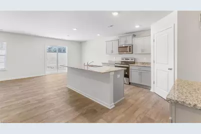 407 Jack Pine Street, Thomasville, NC 27360 - Photo 6