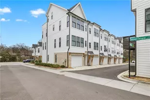 1130 Pegram Crossing, Charlotte, NC 28205 - Photo 32