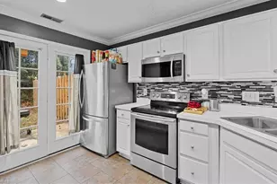 5044 Bartholomew's Ln, Greensboro, NC 27407 - Photo 10