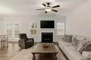 226 Bismarck Ct, Winston-Salem, NC 27104 - Photo 4