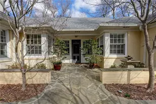 202 Kemp Rd W, Greensboro, NC 27410 - Photo 18