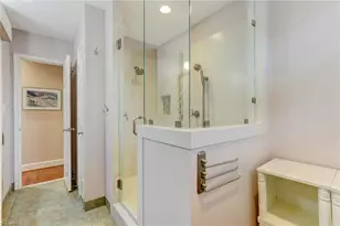 202 Kemp Rd W, Greensboro, NC 27410 - Photo 24