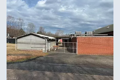 203 E 29th Street, Kannapolis, NC 28083 - Photo 2