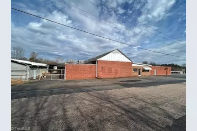 203 E 29th Street, Kannapolis, NC 28083 - Photo 1