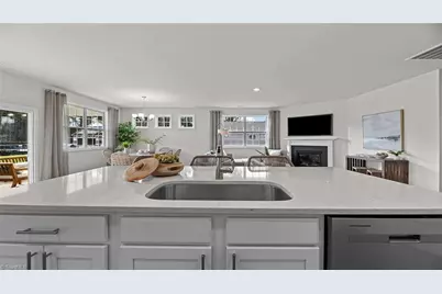 202 Mary Montrose Boulevard, Jamestown, NC 27282 - Photo 8