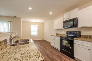 160 Steamboat Ln, Burlington, NC 27217 - Photo 6