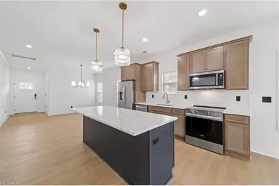 4312 Mossy Wood Circle, Greensboro, NC 27409 - Photo 10