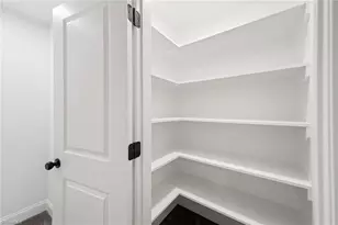 4312 Mossy Wood Cir, Greensboro, NC 27409 - Photo 22