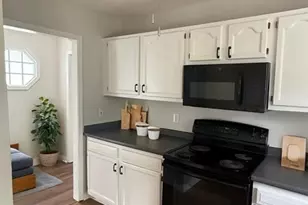 2296 Zornbrook Dr, Greensboro, NC 27406 - Photo 22