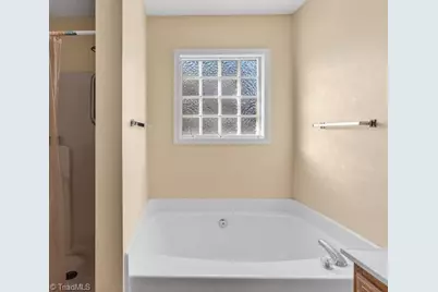 2296 Zornbrook Drive, Greensboro, NC 27406 - Photo 4