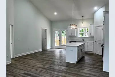 607 Kendall Street, Eden, NC 27288 - Photo 4