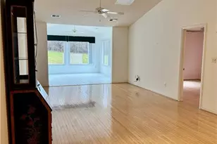 152 Wyndham Ct, High Point, NC 27265 - Photo 4