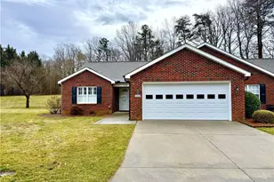 152 Wyndham Ct, High Point, NC 27265 - Photo 1