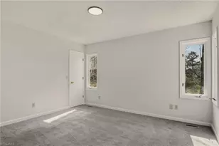 7 Pear Tree Ct, Greensboro, NC 27401 - Photo 16