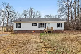 6670 Bonlee Bennett Rd, Bear Creek, NC 27207 - Photo 2