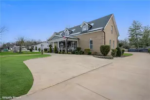 206 Cedar Dr, Salisbury, NC 28147 - Photo 2