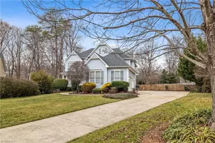 18 Mainsail Ct, Greensboro, NC 27455 - Photo 4