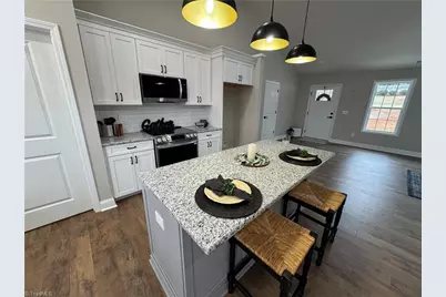 901 Kingsway Drive, King, NC 27021 - Photo 20