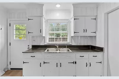 2922 Isaacs Place, Greensboro, NC 27408 - Photo 14