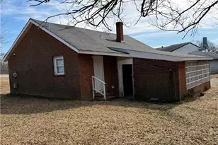 1222 Rauhut St, Burlington, NC 27217 - Photo 4