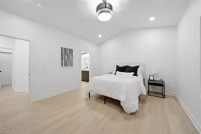 403 W Willis Avenue, High Point, NC 27260 - Photo 18