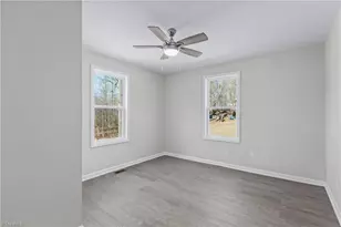 1217 Lakeview Heights Dr, High Point, NC 27265 - Photo 16