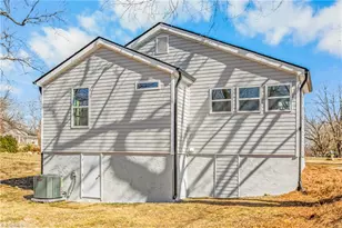 1217 Lakeview Heights Dr, High Point, NC 27265 - Photo 24