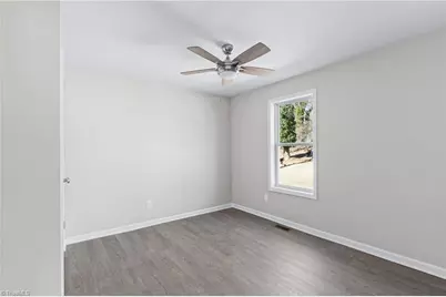 1217 Lakeview Heights Drive, High Point, NC 27265 - Photo 18