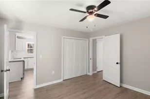 1519 Gorrell St, Greensboro, NC 27401 - Photo 26